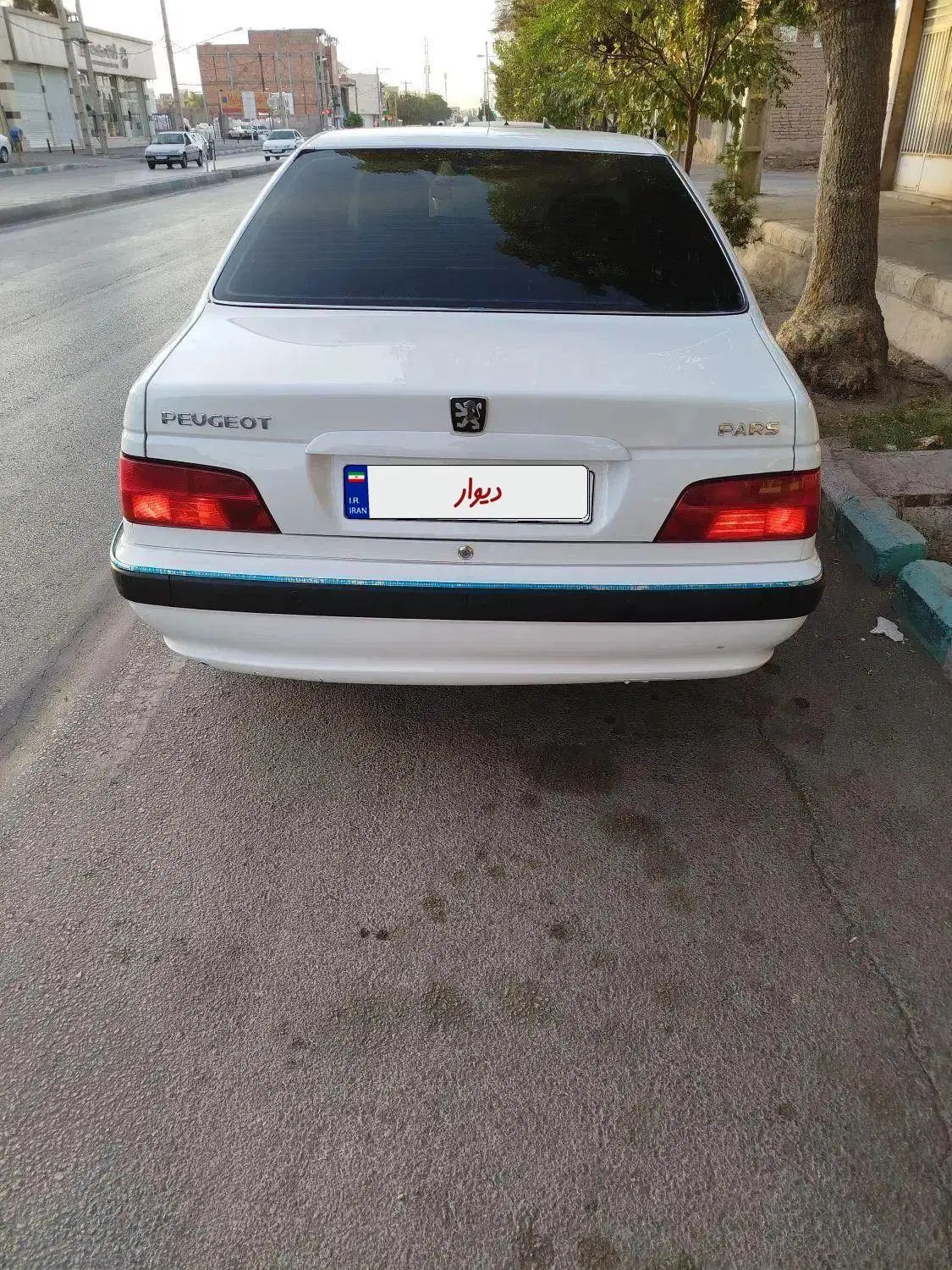 پژو پارس XU7P - 1402