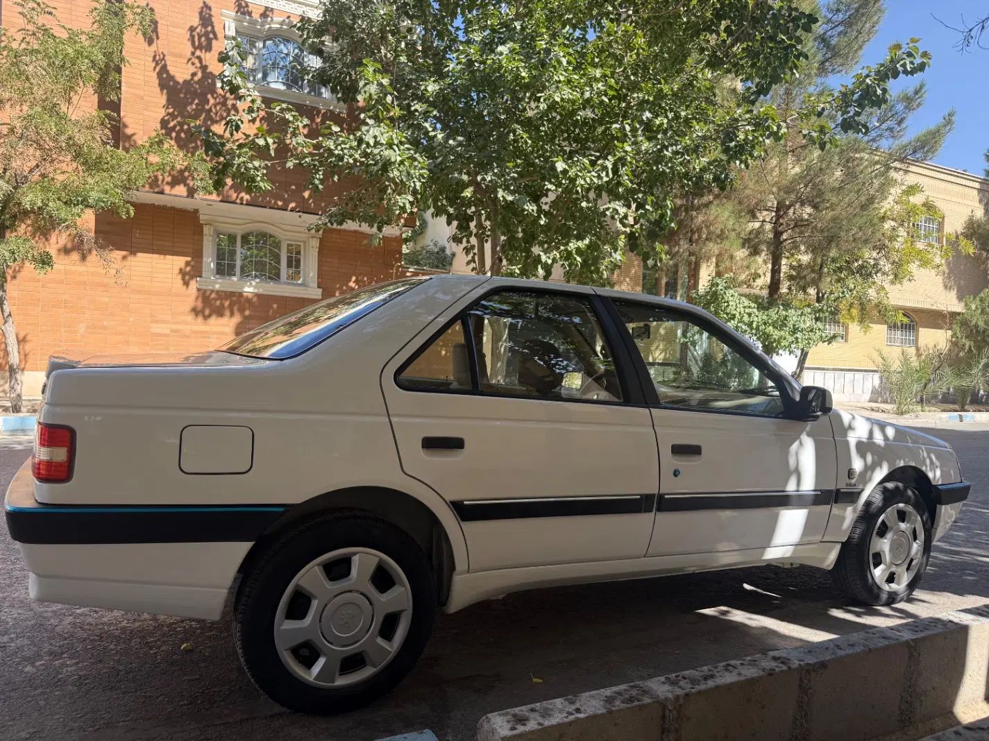 پژو 405 SLX بنزینی TU5 - 1399