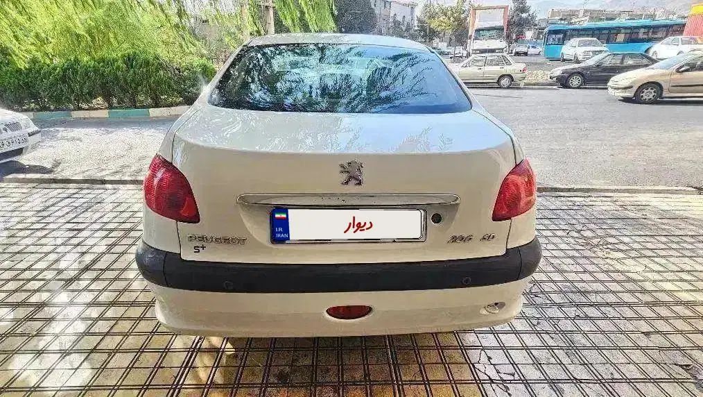 پژو ۲۰۶ صندوق دار v8 - 1396