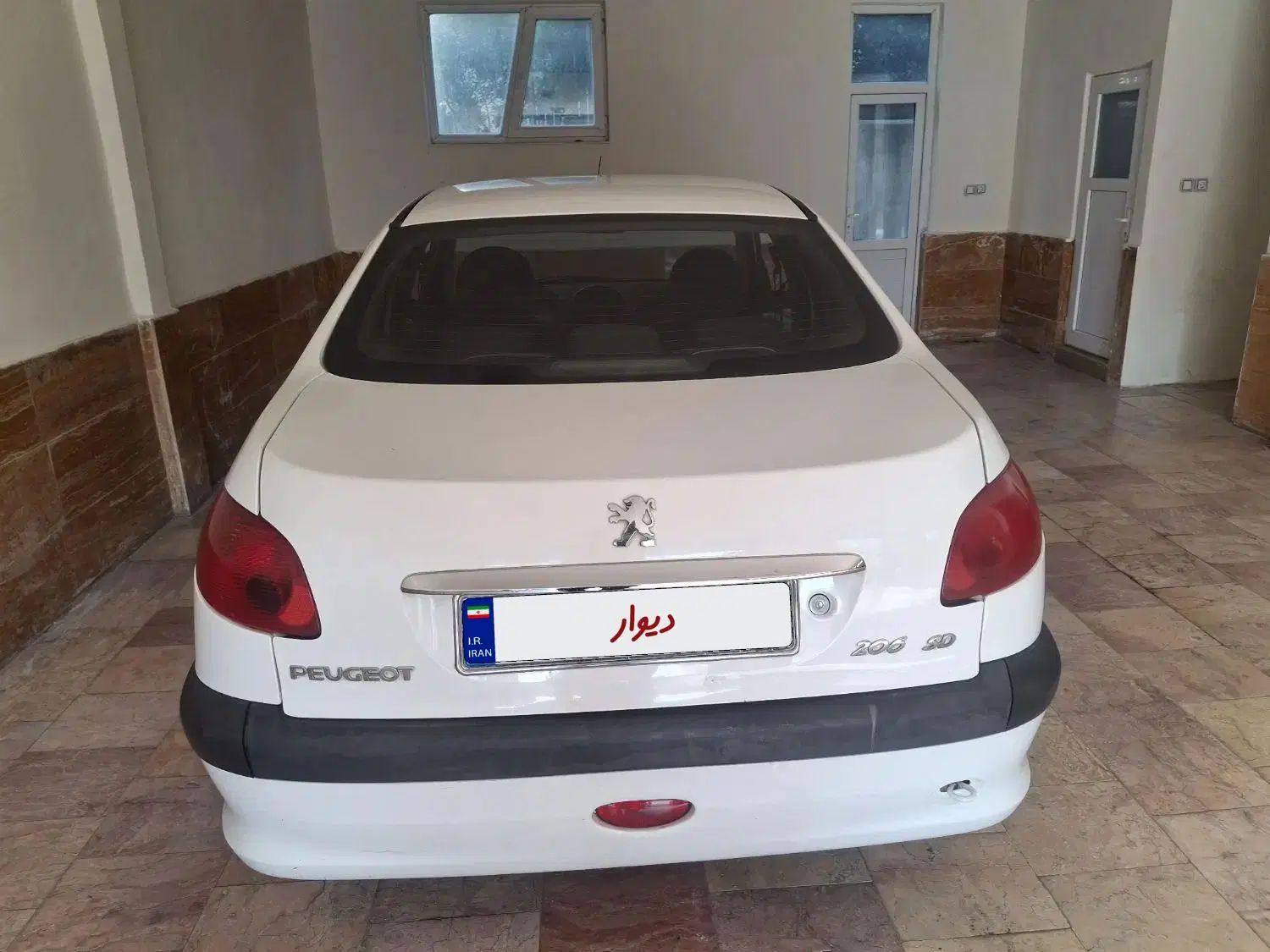 پژو ۲۰۶ صندوق دار v8 - 1391