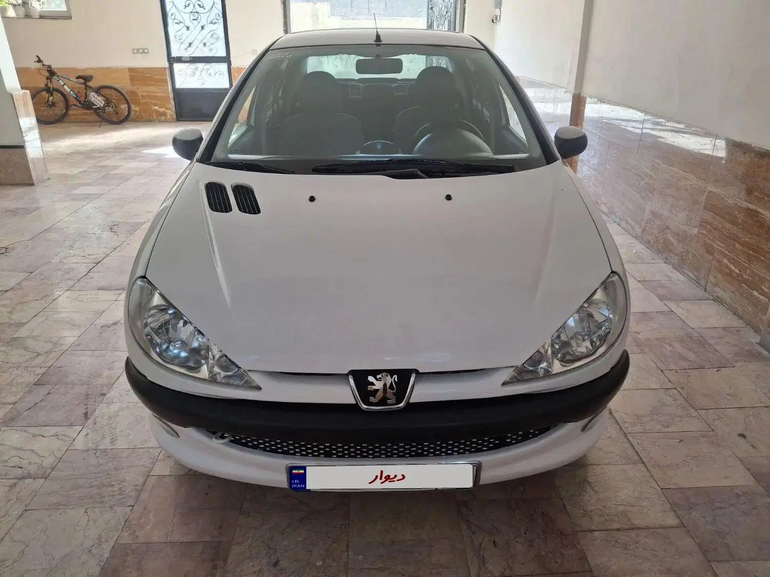 پژو ۲۰۶ صندوق دار v8 - 1391