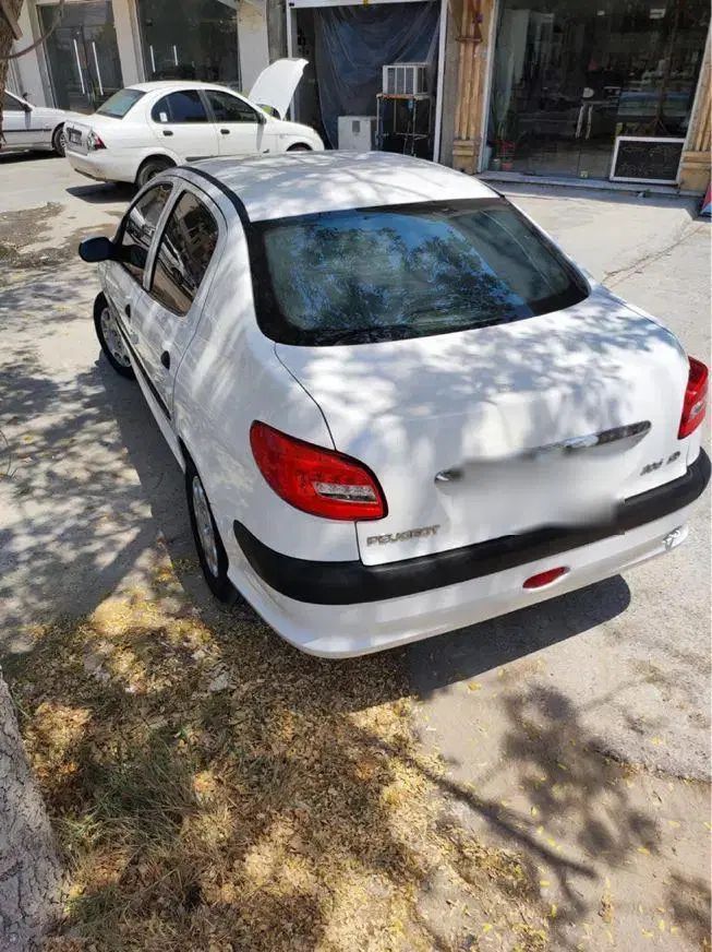 پژو ۲۰۶ صندوق دار v8 - 1390