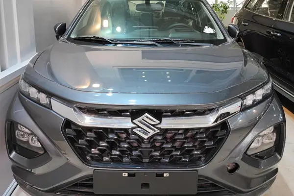 سوزوکی فرانکس هیبرید - 2025