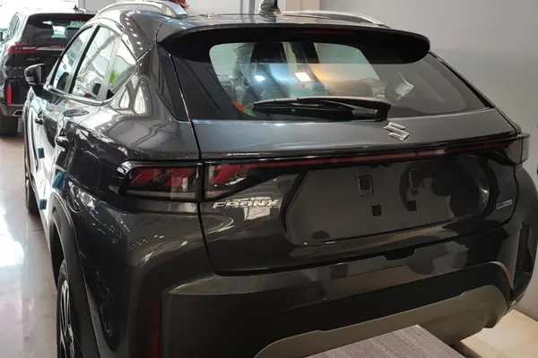 سوزوکی فرانکس هیبرید - 2025
