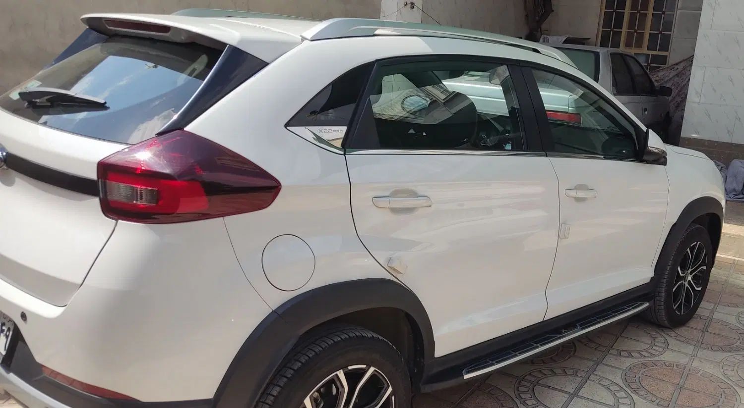 ام وی ام X22 پرو دنده‌ای - 1402