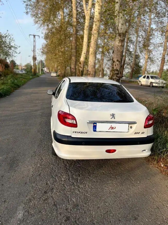 پژو ۲۰۶ صندوق دار v8 - 1397