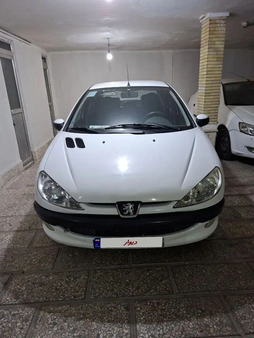 پژو ۲۰۶ صندوق دار v8 - 1396
