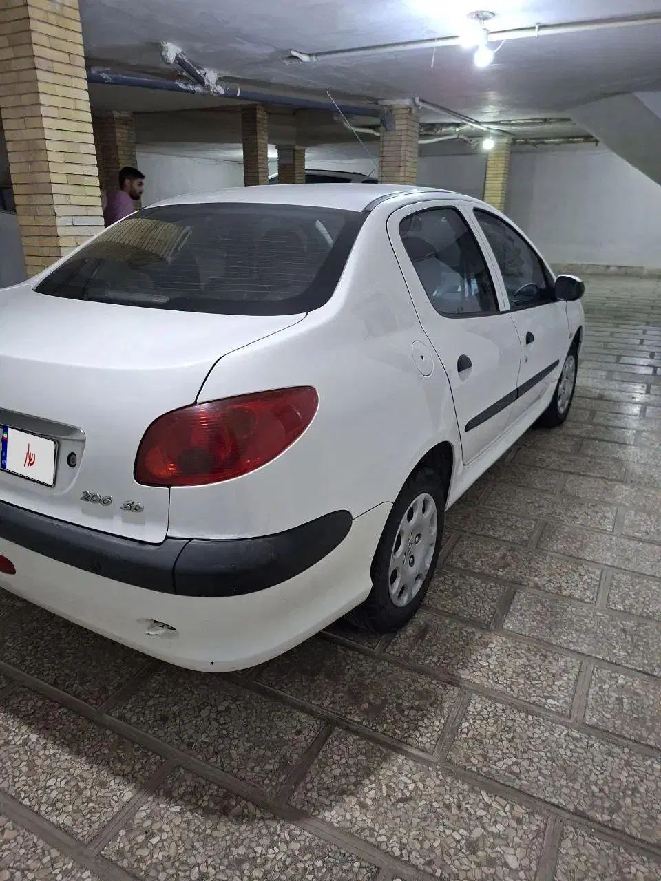 پژو ۲۰۶ صندوق دار v8 - 1396