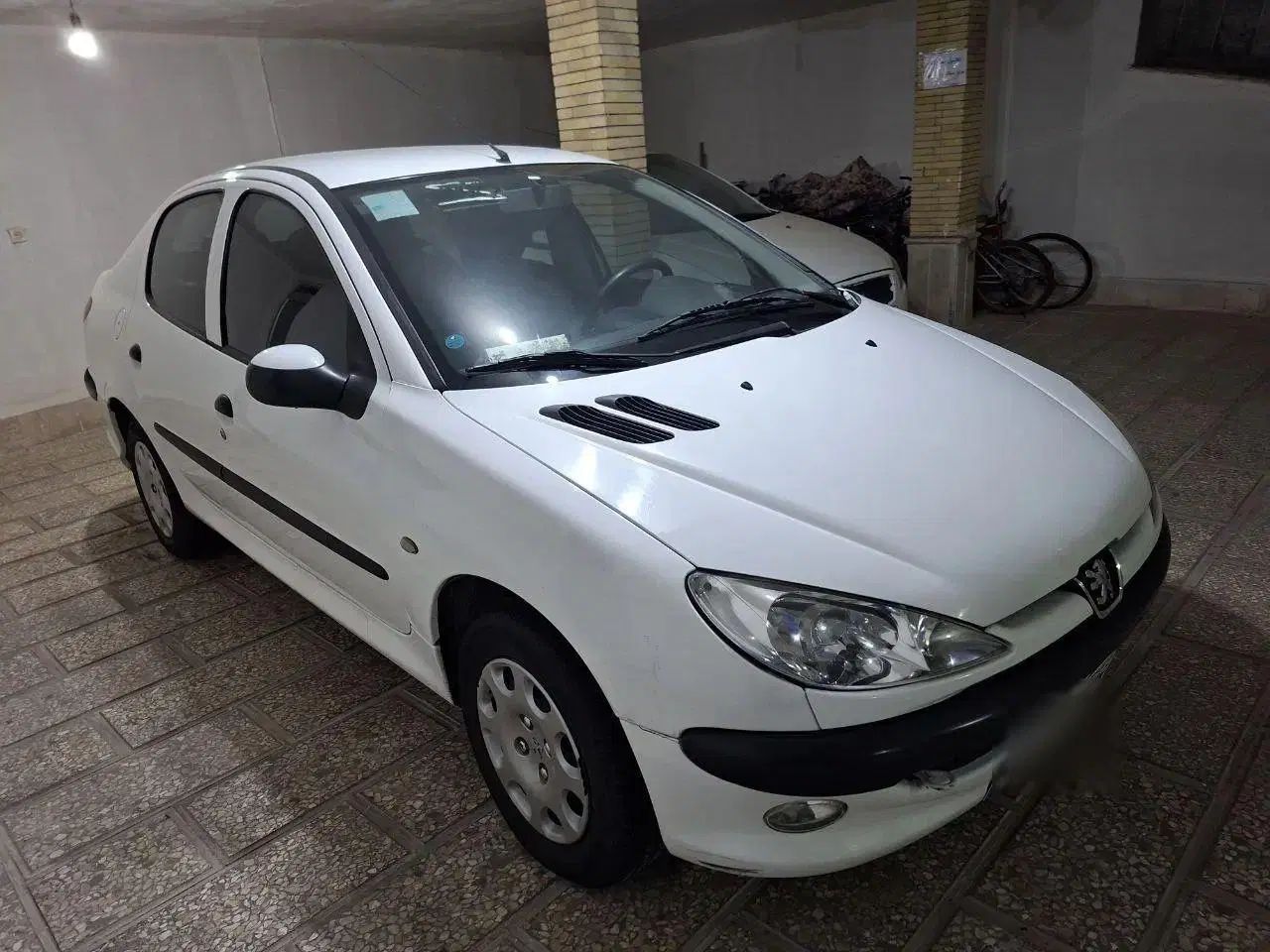 پژو ۲۰۶ صندوق دار v8 - 1396