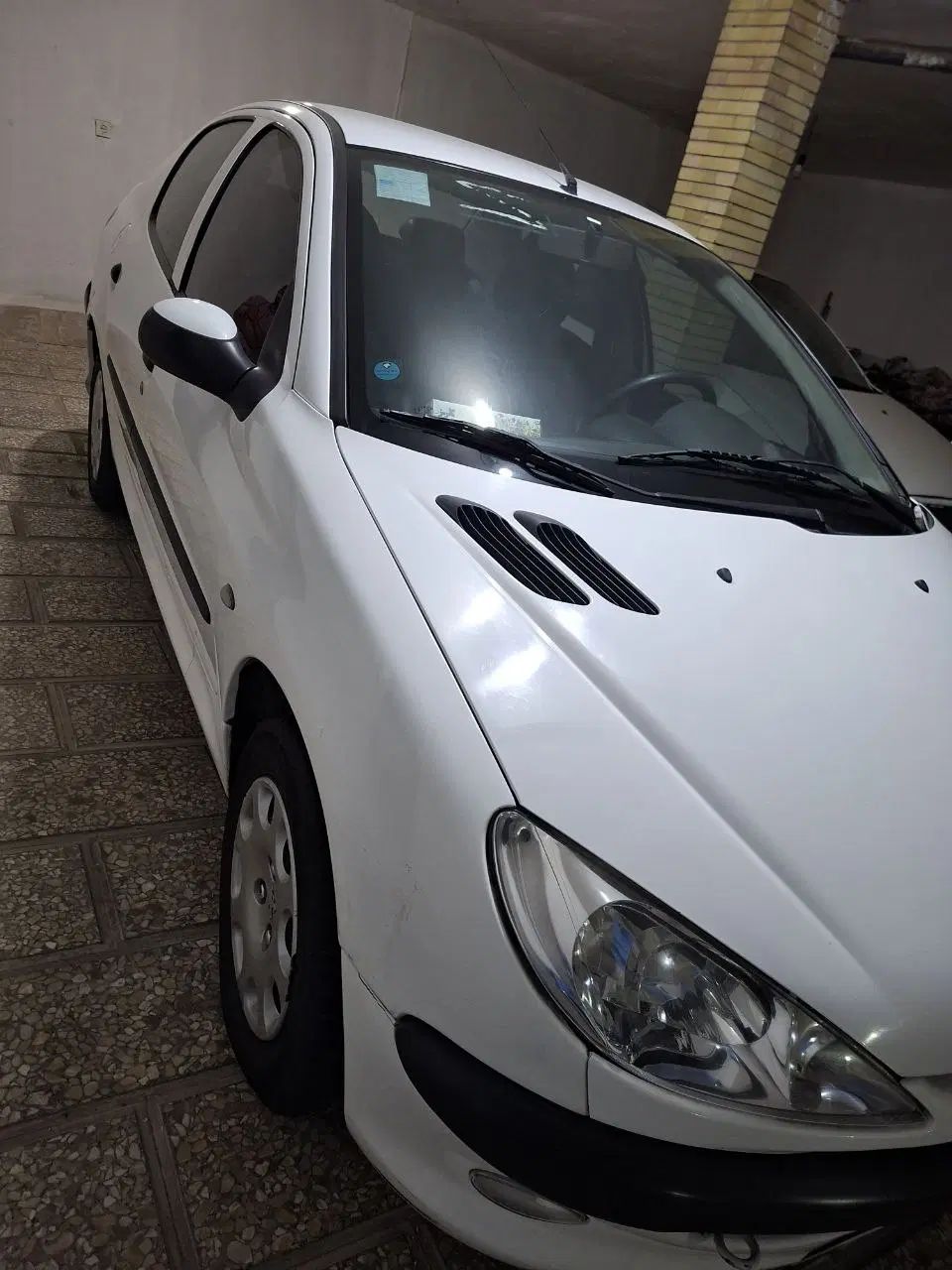 پژو ۲۰۶ صندوق دار v8 - 1396