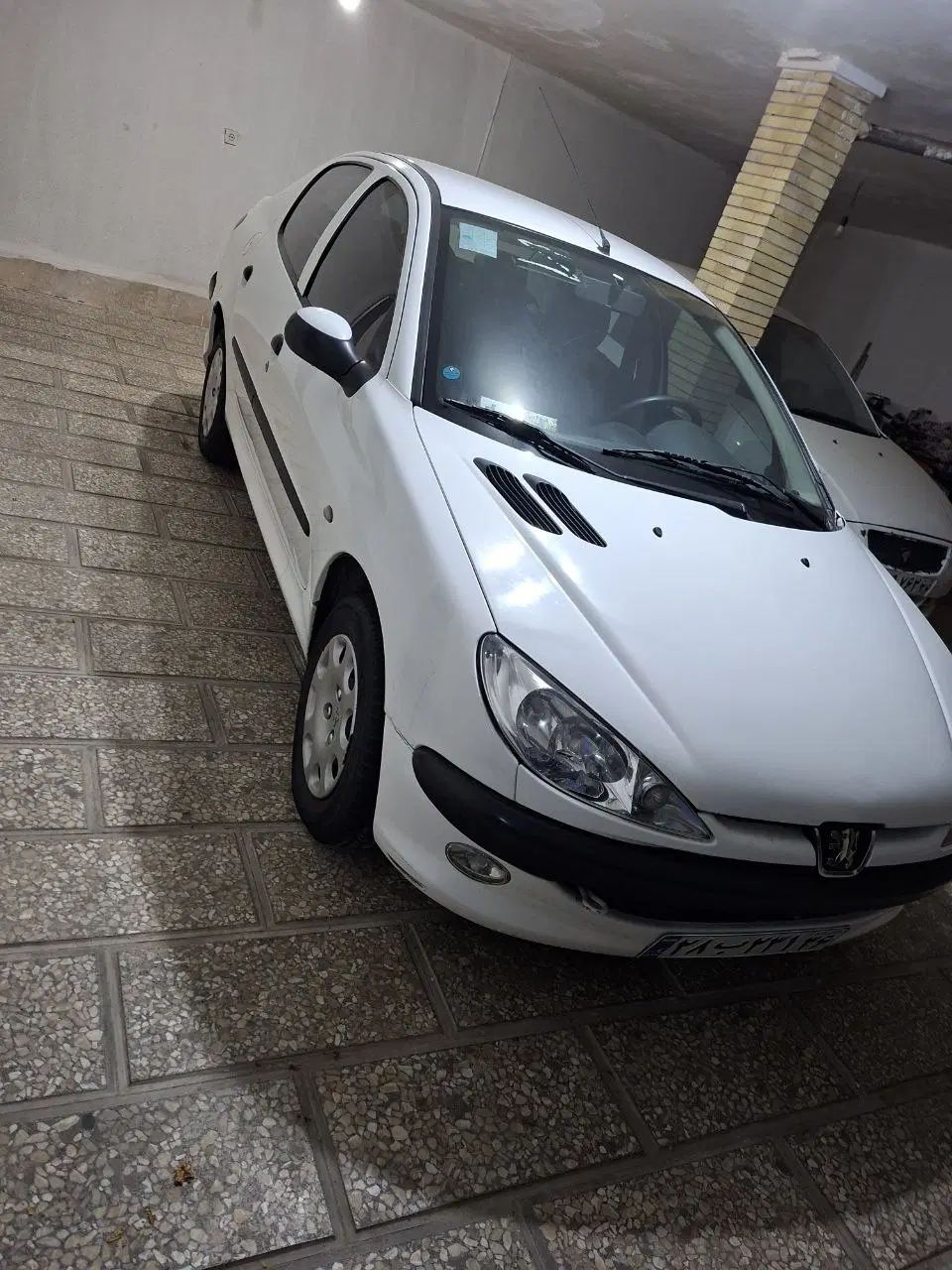 پژو ۲۰۶ صندوق دار v8 - 1396