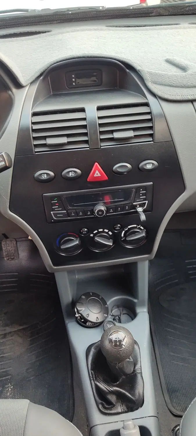 تیبا صندوق دار SX - 1401
