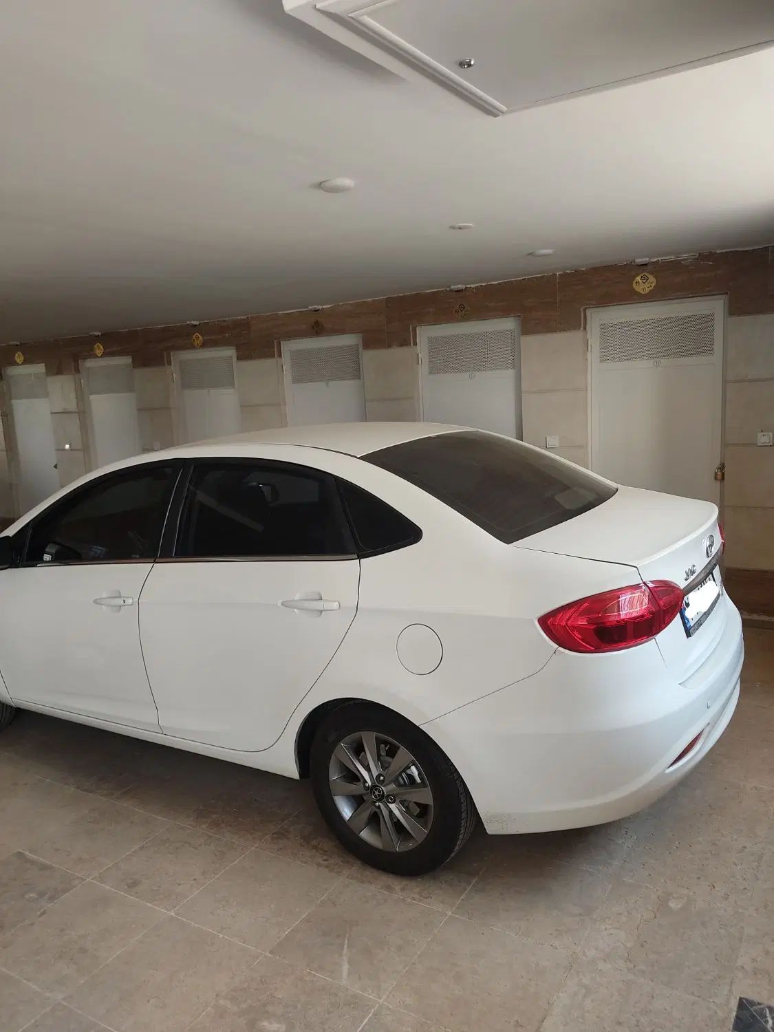 جک J4 اتوماتیک آپشنال - 1402