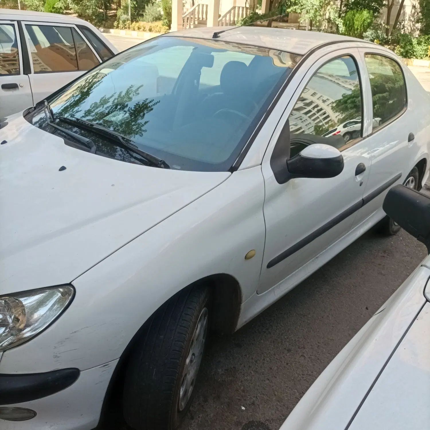 پژو ۲۰۶ صندوق دار v8 - 1392