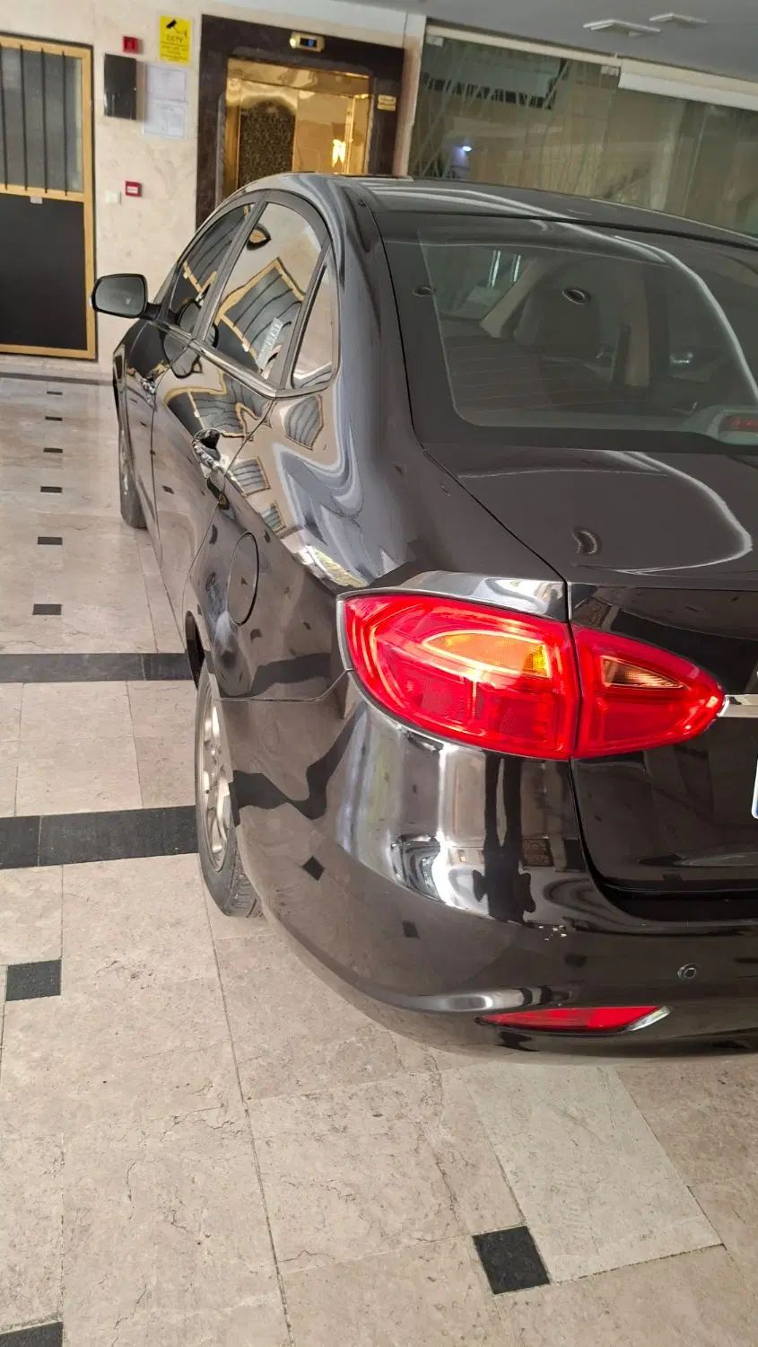 جک J4 اتوماتیک ساده - 1401