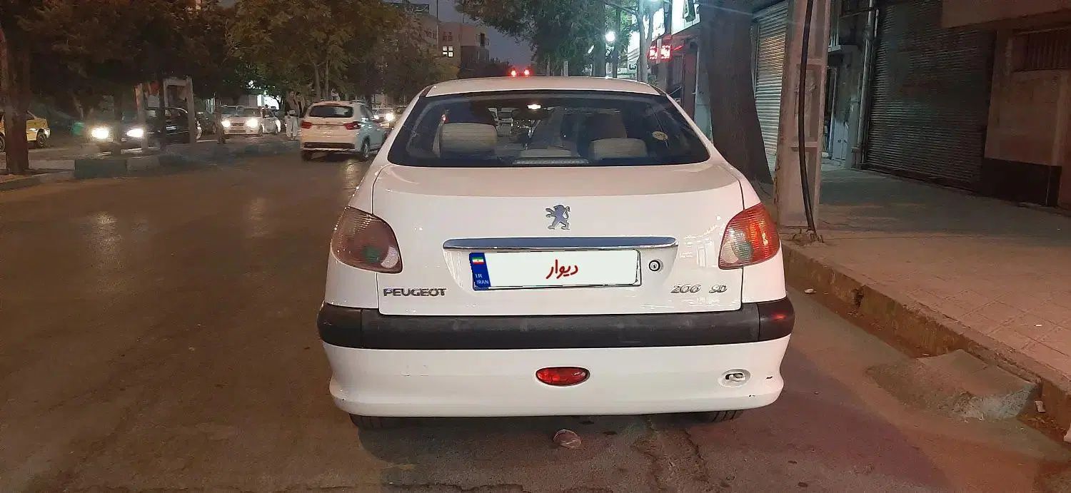 پژو ۲۰۶ صندوق دار v8 - 1391