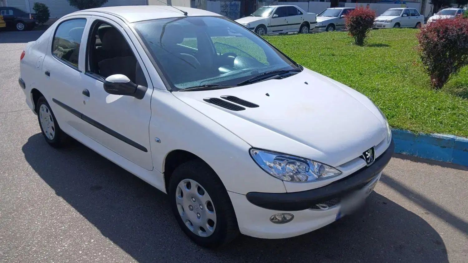 پژو ۲۰۶ صندوق دار v8 - 1390