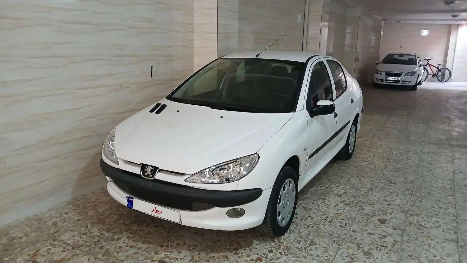 پژو ۲۰۶ صندوق دار v8 - 1390