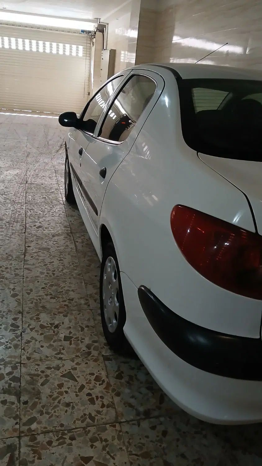 پژو ۲۰۶ صندوق دار v8 - 1390