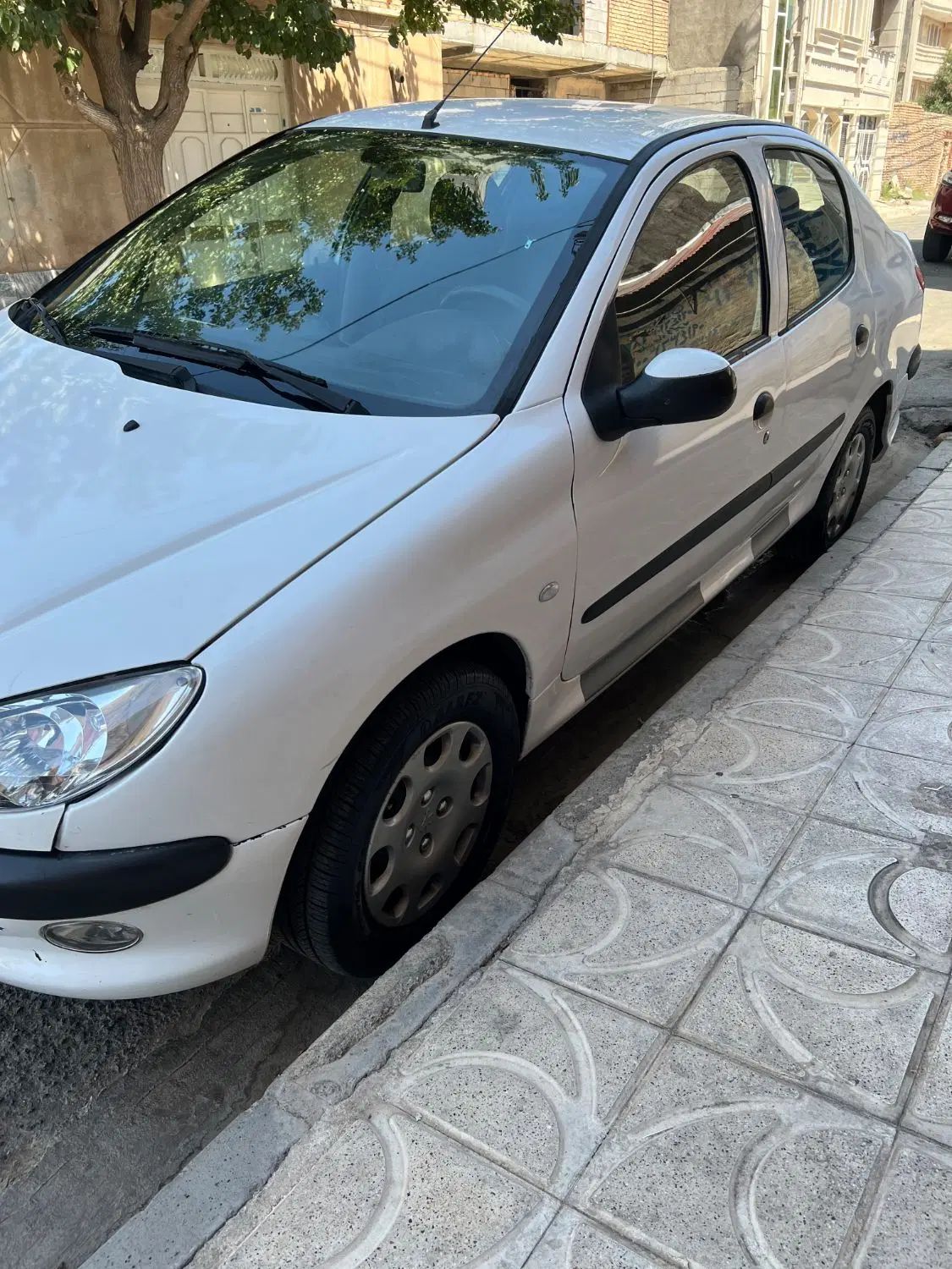 پژو ۲۰۶ صندوق دار v8 - 1396