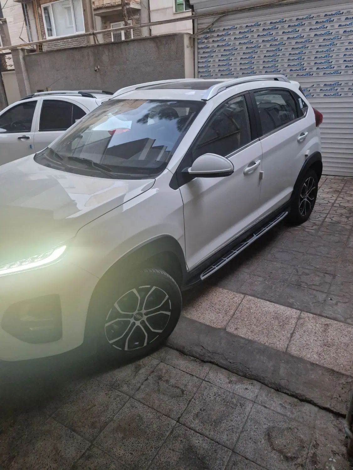 ام وی ام X22 پرو اتوماتیک اکسلنت - 1402