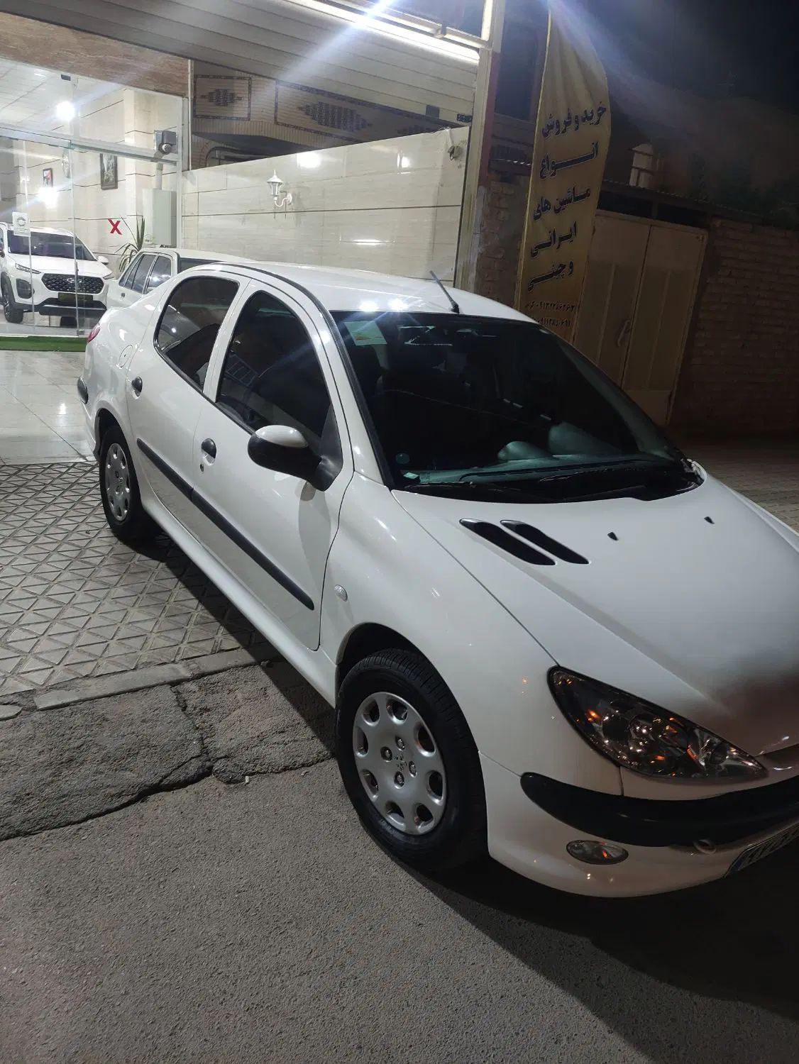 پژو ۲۰۶ صندوق دار v8 - 1399