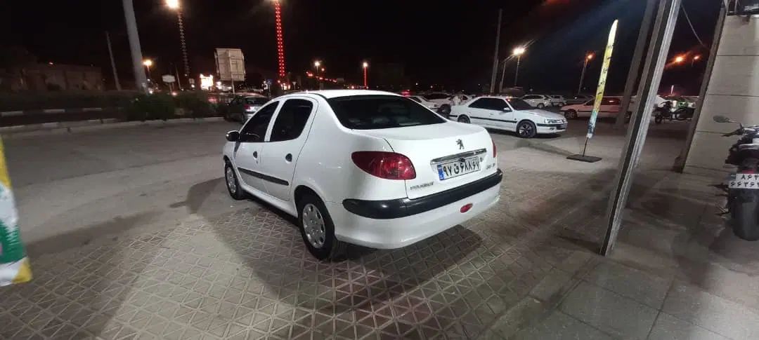 پژو ۲۰۶ صندوق دار v8 - 1399