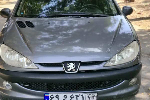پژو ۲۰۶ صندوق دار v8 - 1386