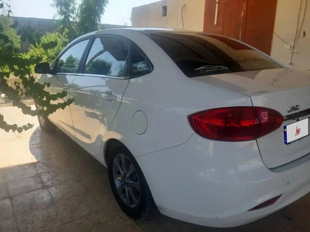 جک J4 اتوماتیک آپشنال - 1402