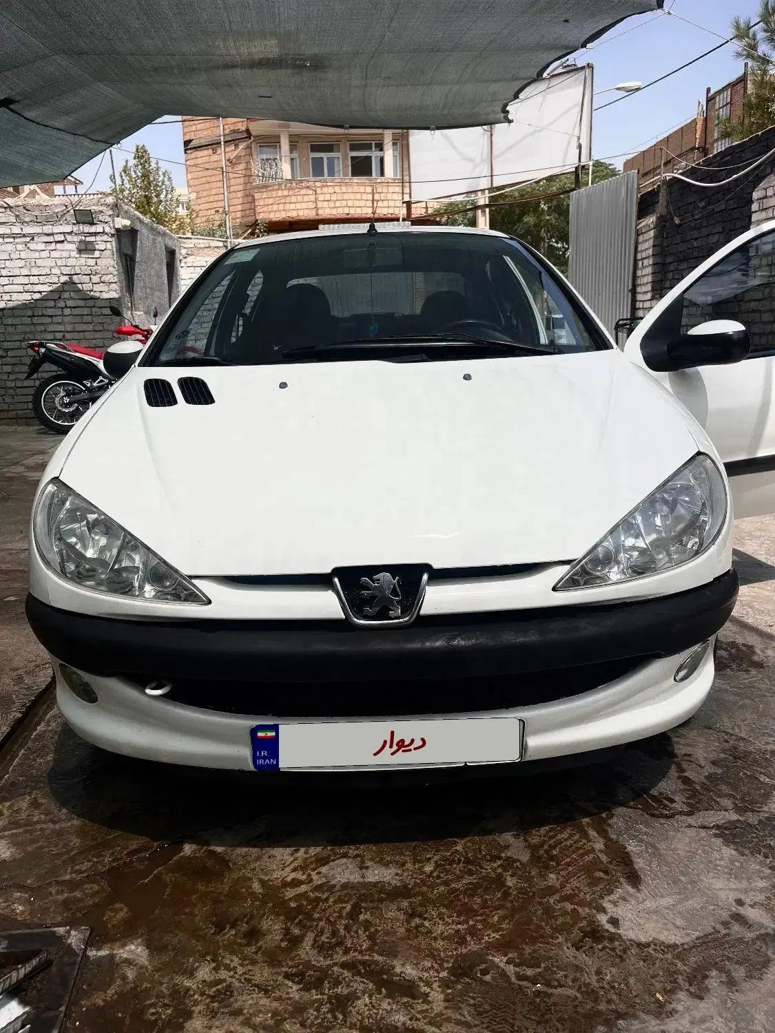 پژو ۲۰۶ صندوق دار v8 - 1394