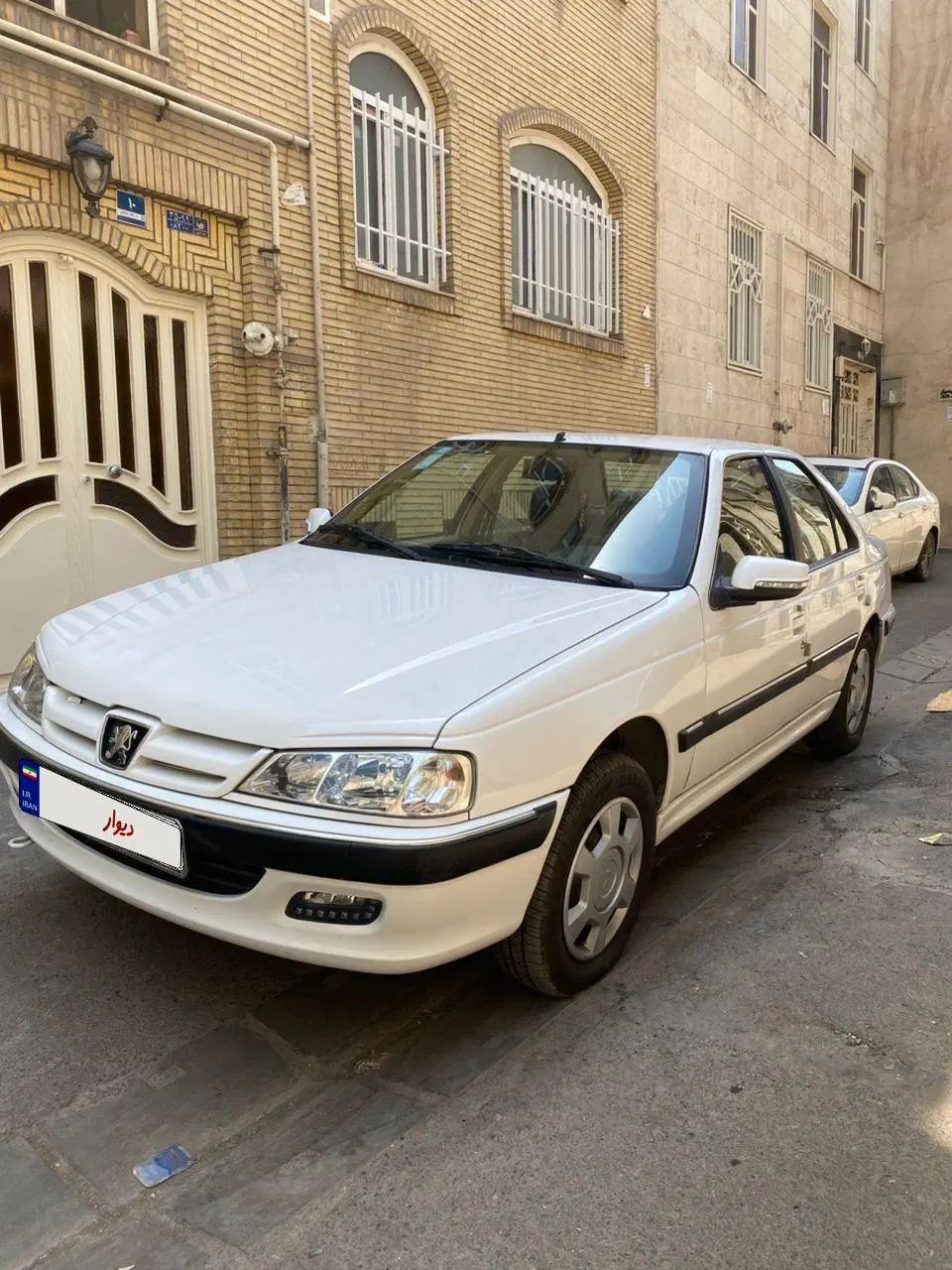 پژو پارس XU7P - 1402