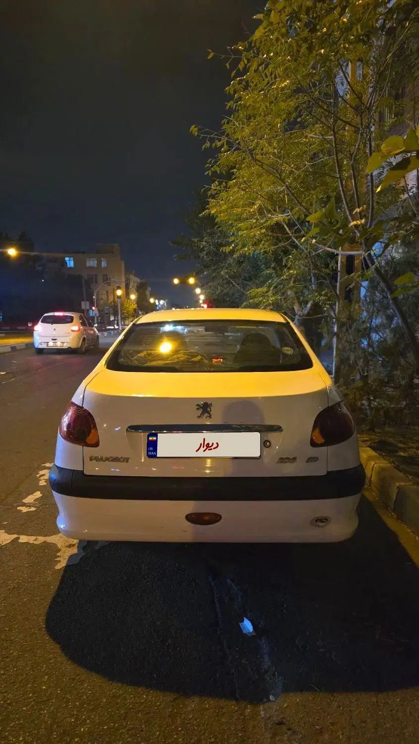 پژو ۲۰۶ صندوق دار v8 - 1394