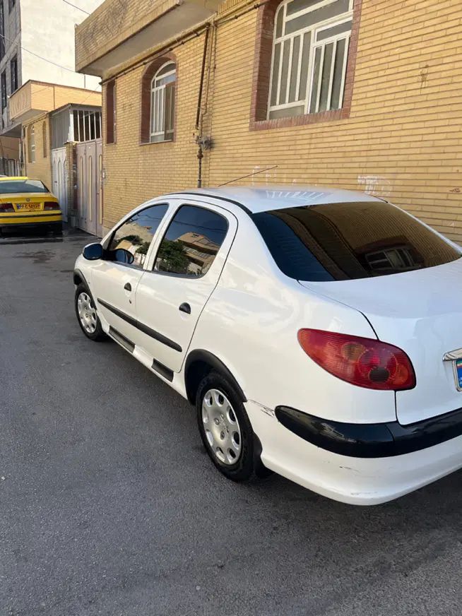 پژو ۲۰۶ صندوق دار v8 - 1394