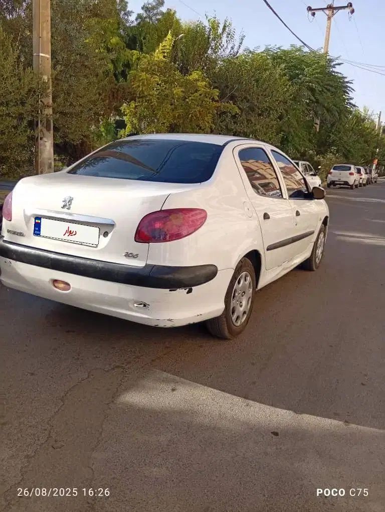 پژو ۲۰۶ صندوق دار v8 - 1390