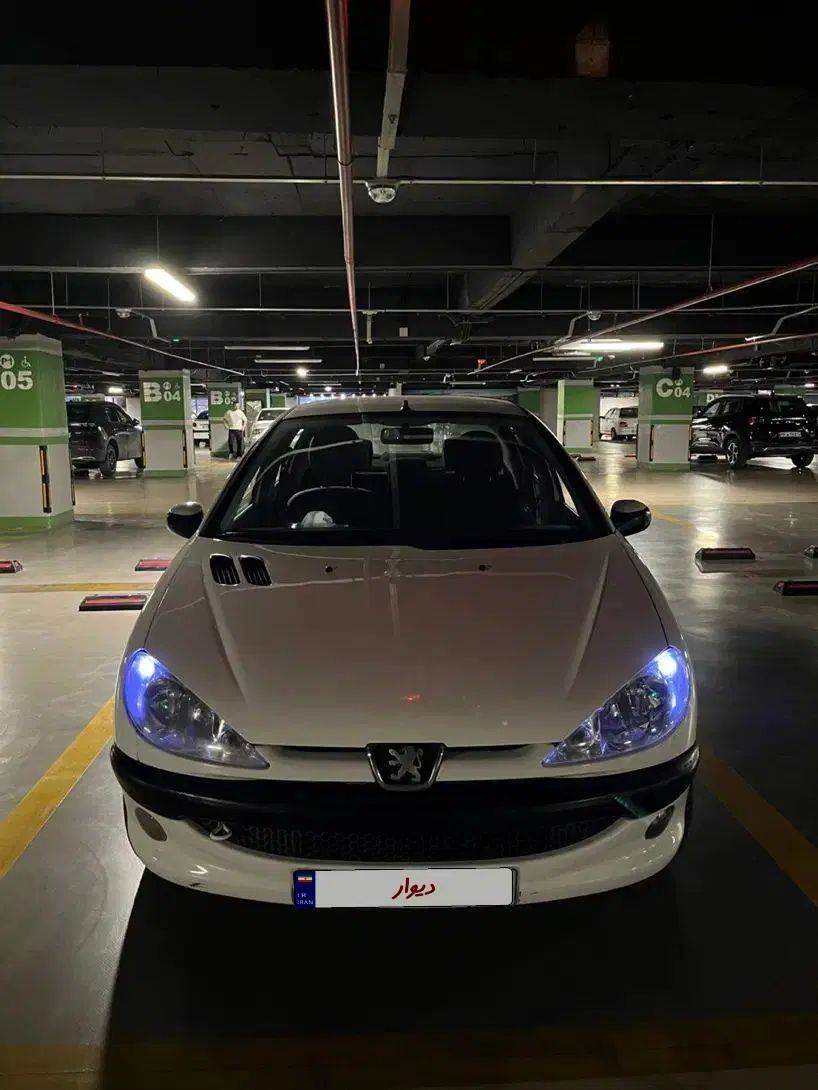 پژو ۲۰۶ صندوق دار v8 - 1394