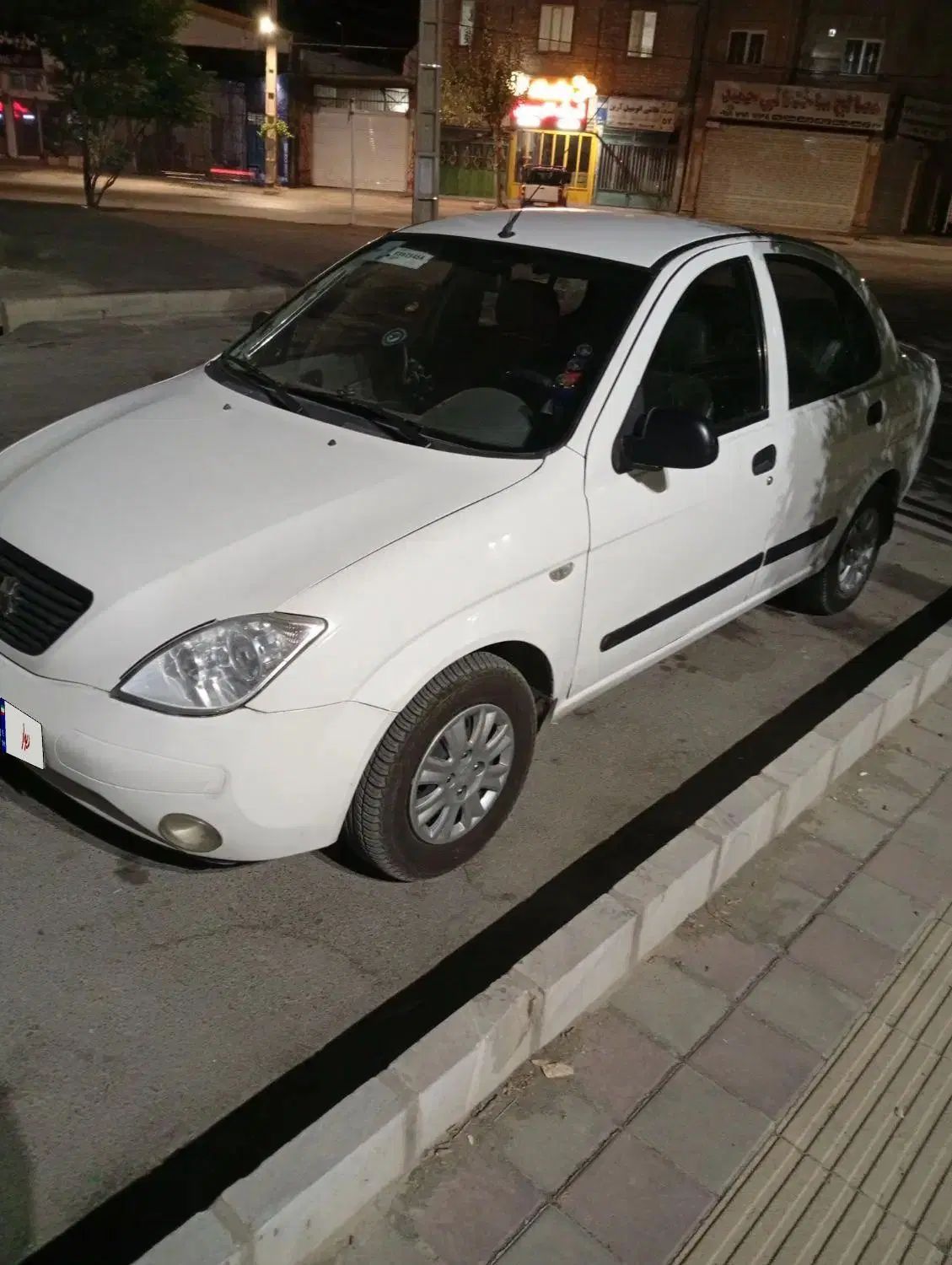 تیبا صندوق دار EX - 1395