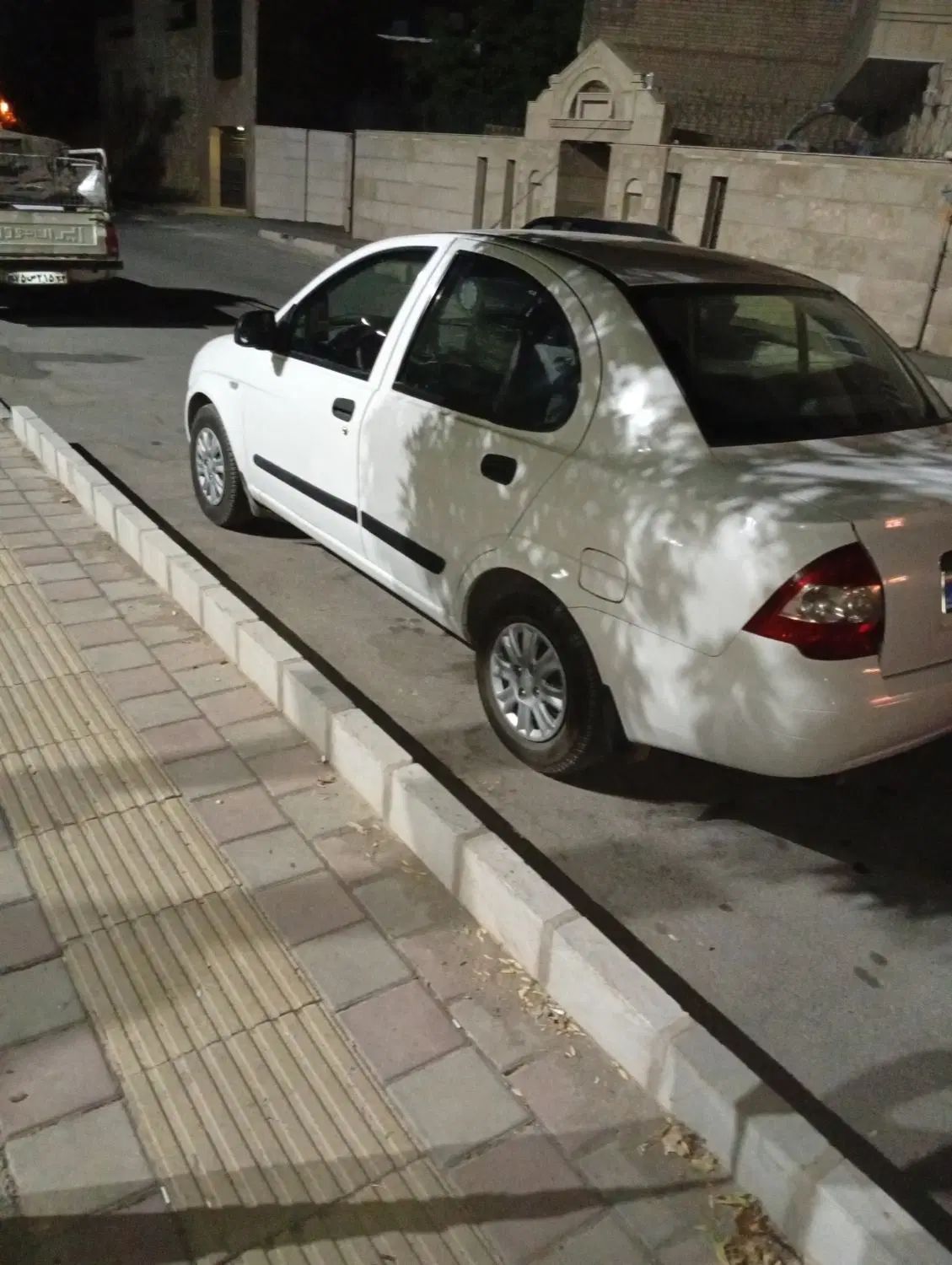 تیبا صندوق دار EX - 1395
