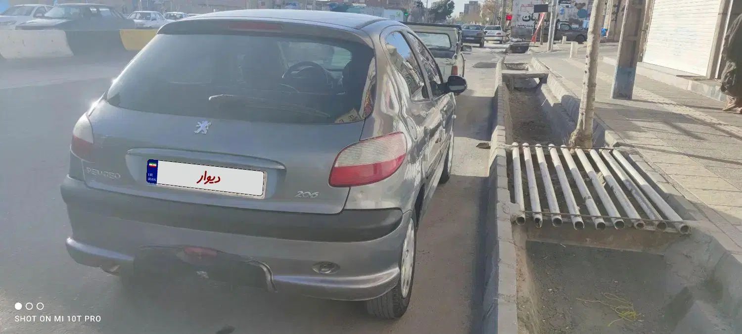 پژو 206 تیپ 3 - 1390