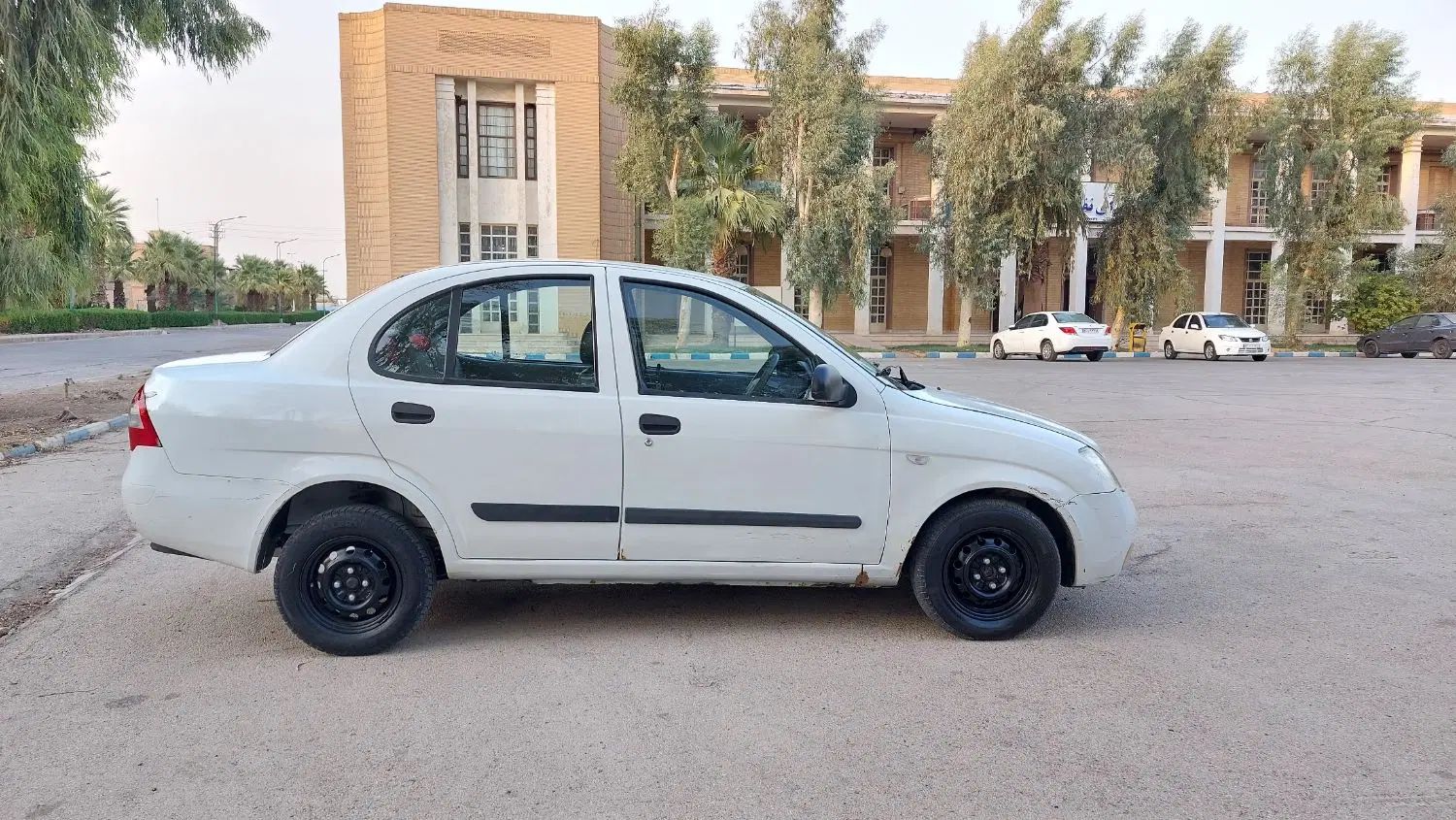 تیبا صندوق دار SX - 1394