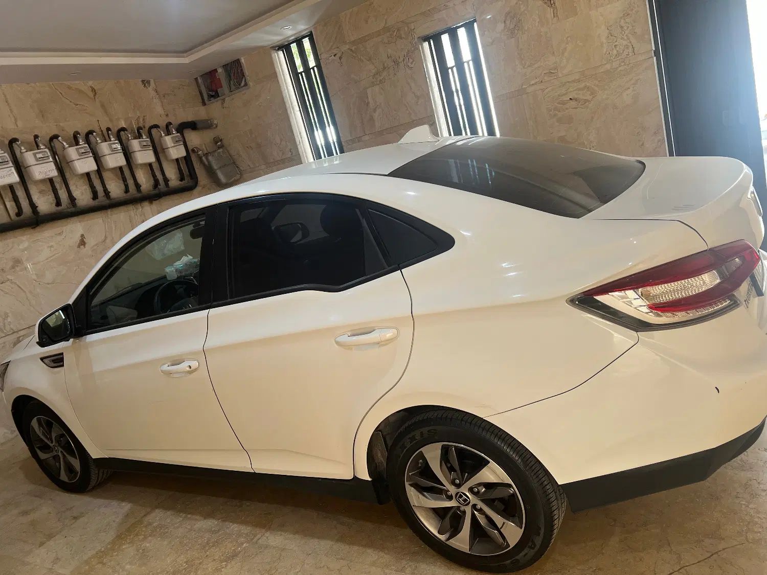 لوکسژن U6 GT - 1402