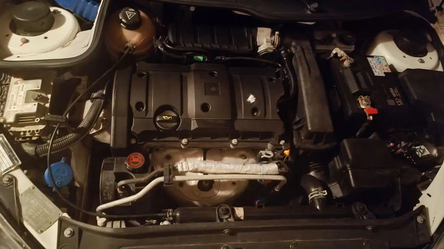پژو ۲۰۶ صندوق دار v8 - 1390