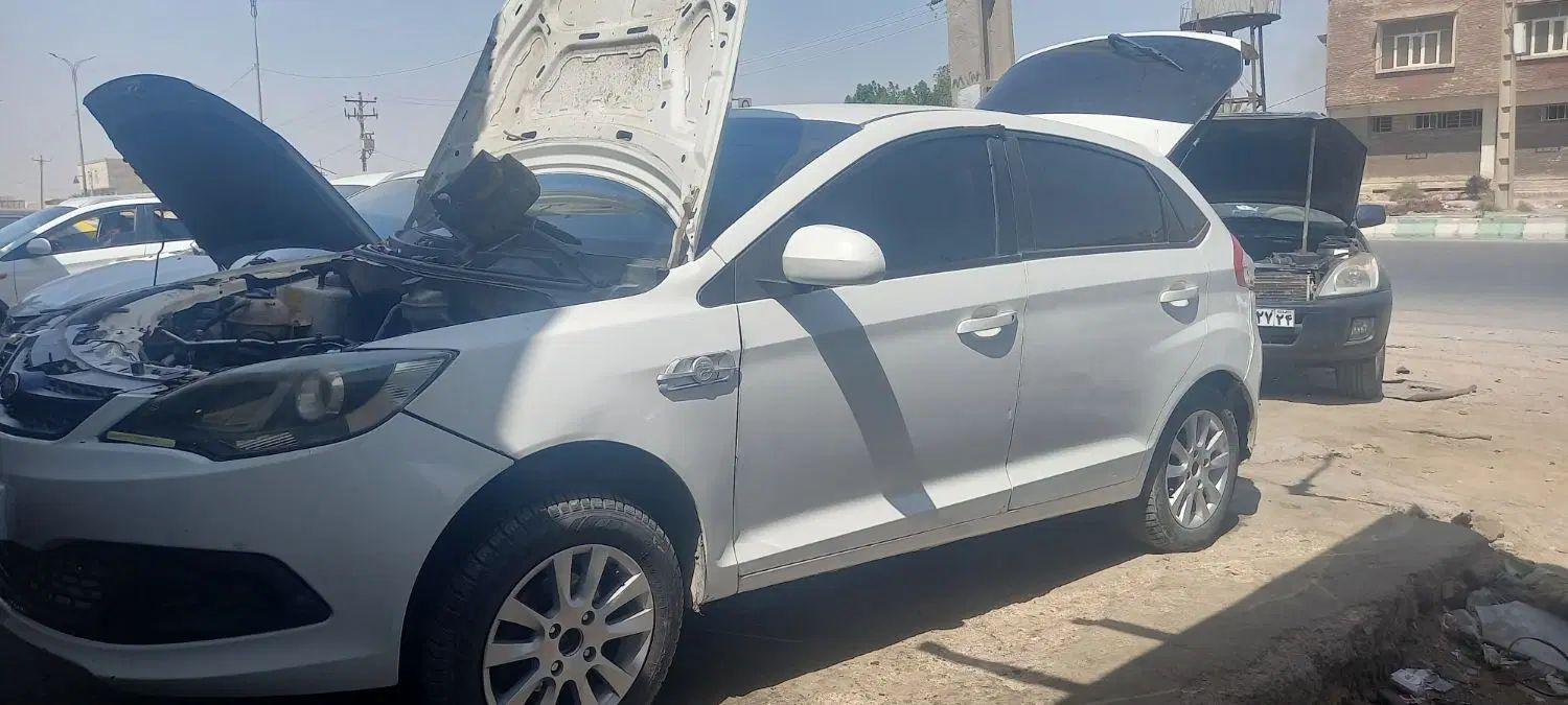 خودرو ام وی ام، 315 هاچ بک آگهی ann_20286357