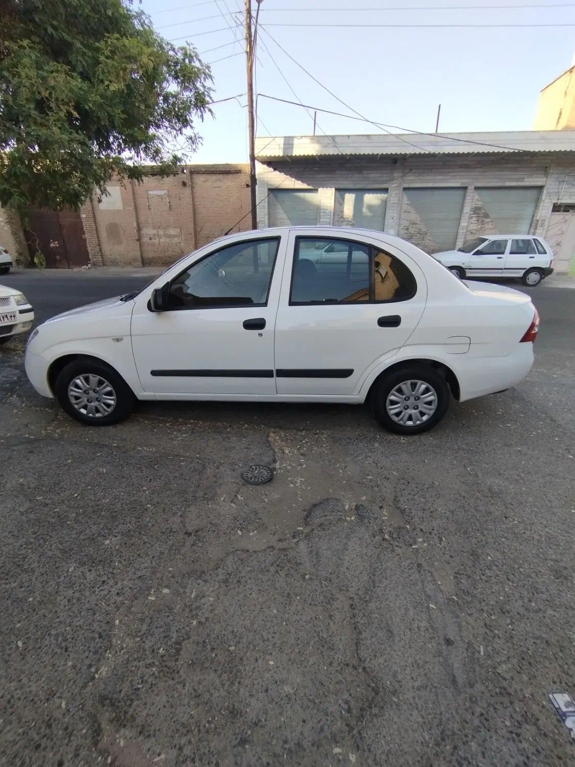 تیبا صندوق دار EX - 1395