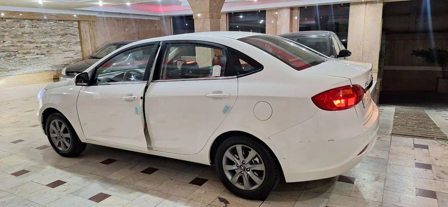 جک J4 اتوماتیک آپشنال - 1403
