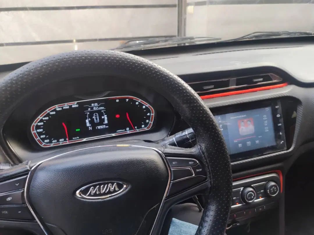 ام وی ام X22 اتوماتیک اسپرت اکسلنت - 1396