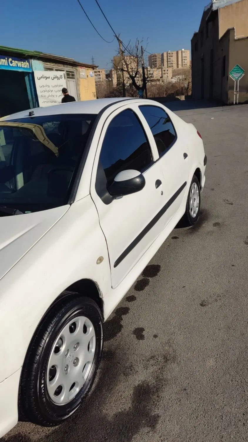 پژو ۲۰۶ صندوق دار v8 - 1398