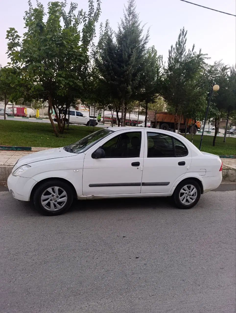 تیبا صندوق دار SX - 1395