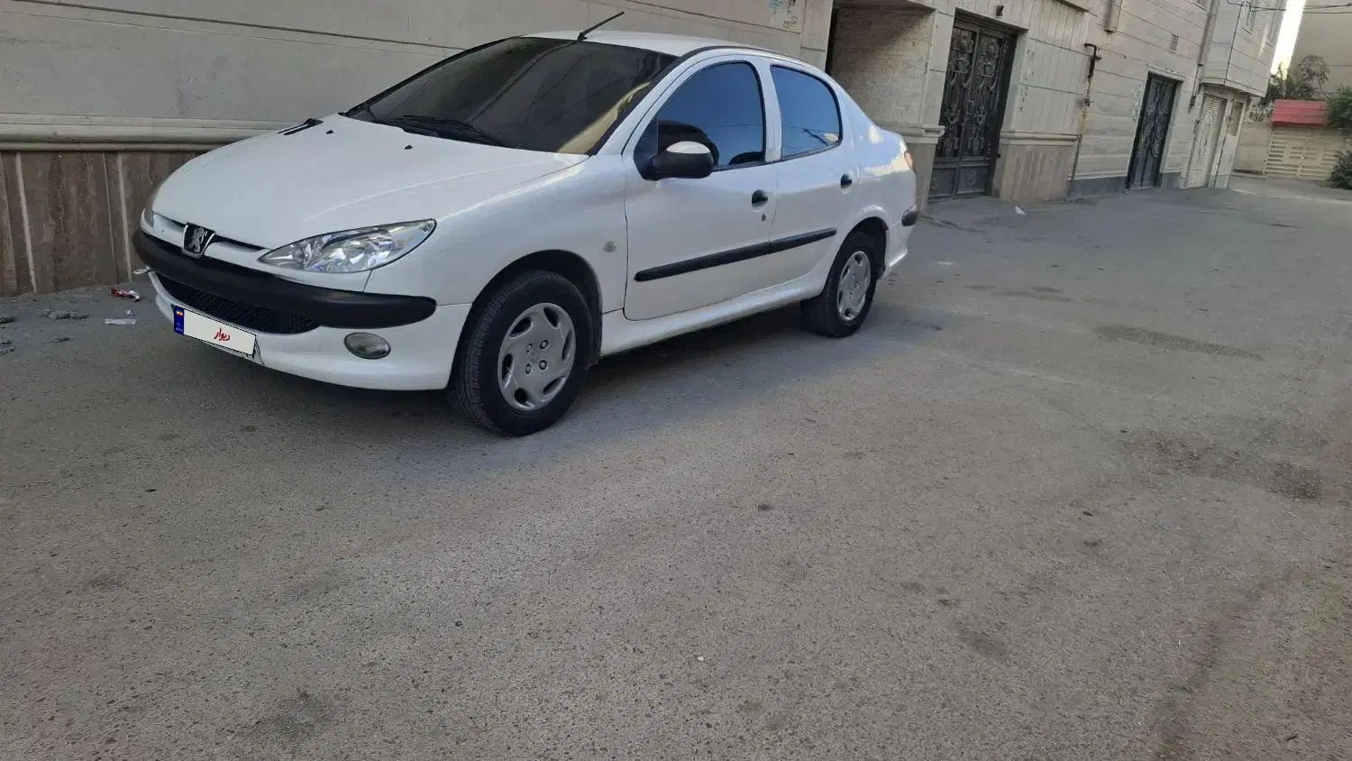 پژو ۲۰۶ صندوق دار v8 - 1397