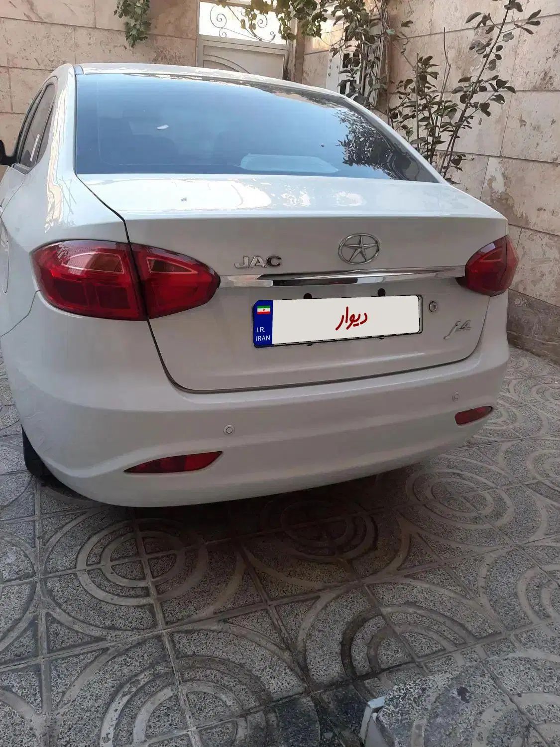 جک J4 اتوماتیک ساده - 1400