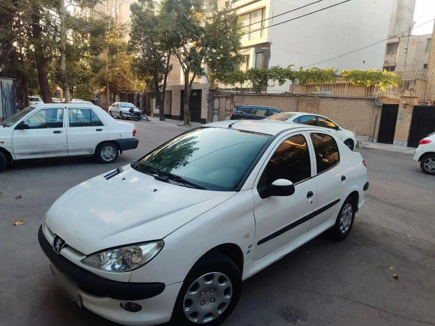 پژو ۲۰۶ صندوق دار v8 - 1390